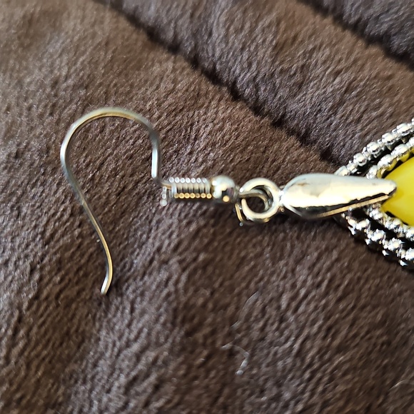 Earrings - Picture 7 of 16